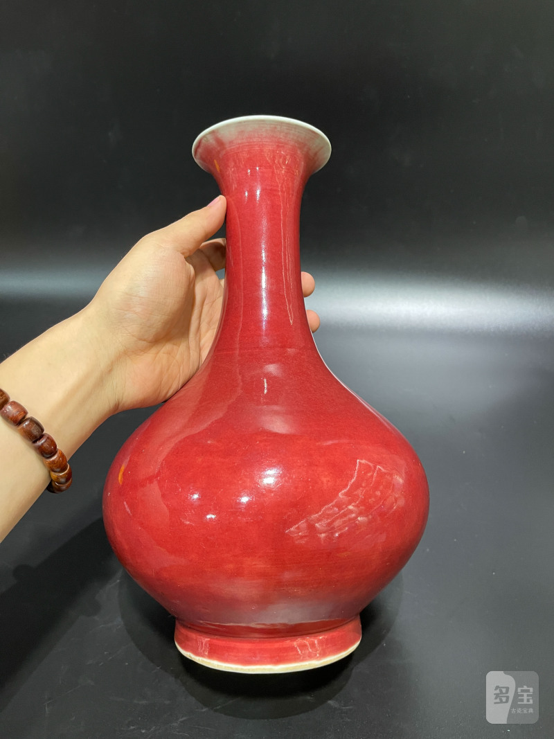 清乾隆 霁红釉荸荠瓶 - 图3